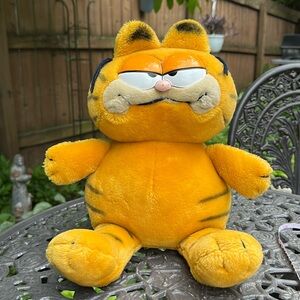 Large 12” vintage 1981 Dakin Garfield orange plush big head standing toy